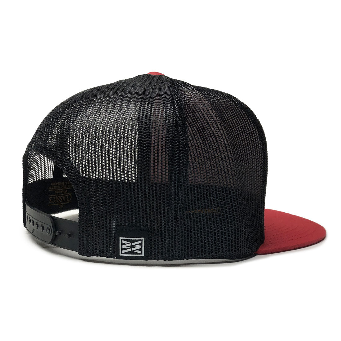 RANGE FLAT BILL TRUCKER HAT IN RED/BLACK